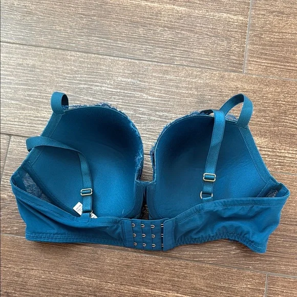 Victoria's Secret Dream Angels Lined Demi Lace Underwire Bra 38D - Picture 3 of 7